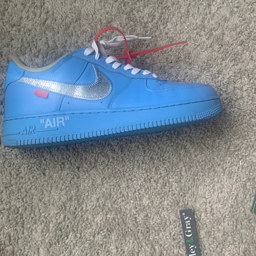 OFF WHITE NIKE AIR FORCE 1 MCA